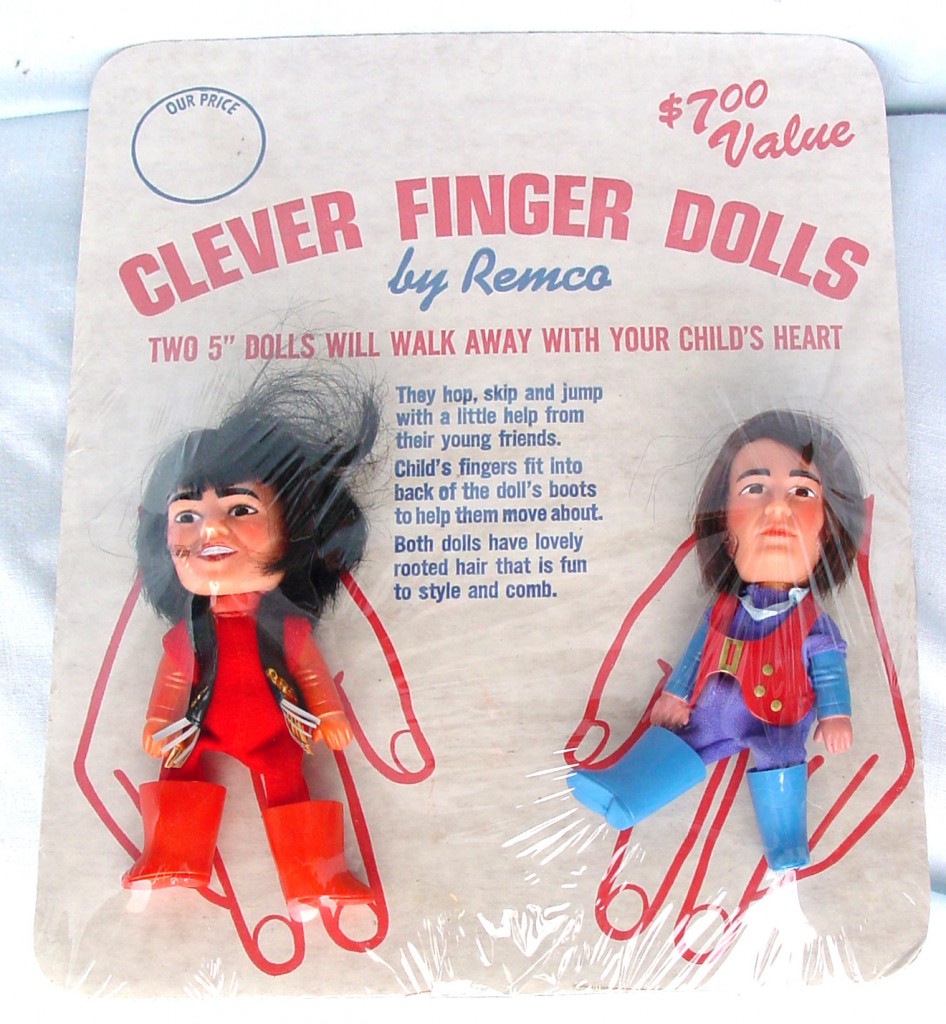 DavyMikeFingerDollsOnCard