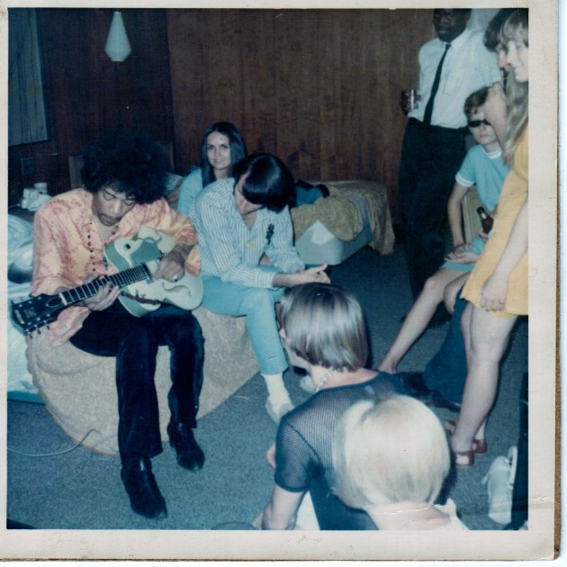 See a rare photo of Jimi Hendrix jamming with the The Monkees