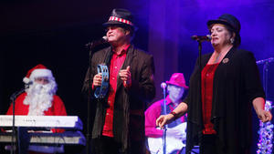 Micky Dolenz, with sister Coco, at Monkees Christmas show at Musikfest Cafe in Bethlehem